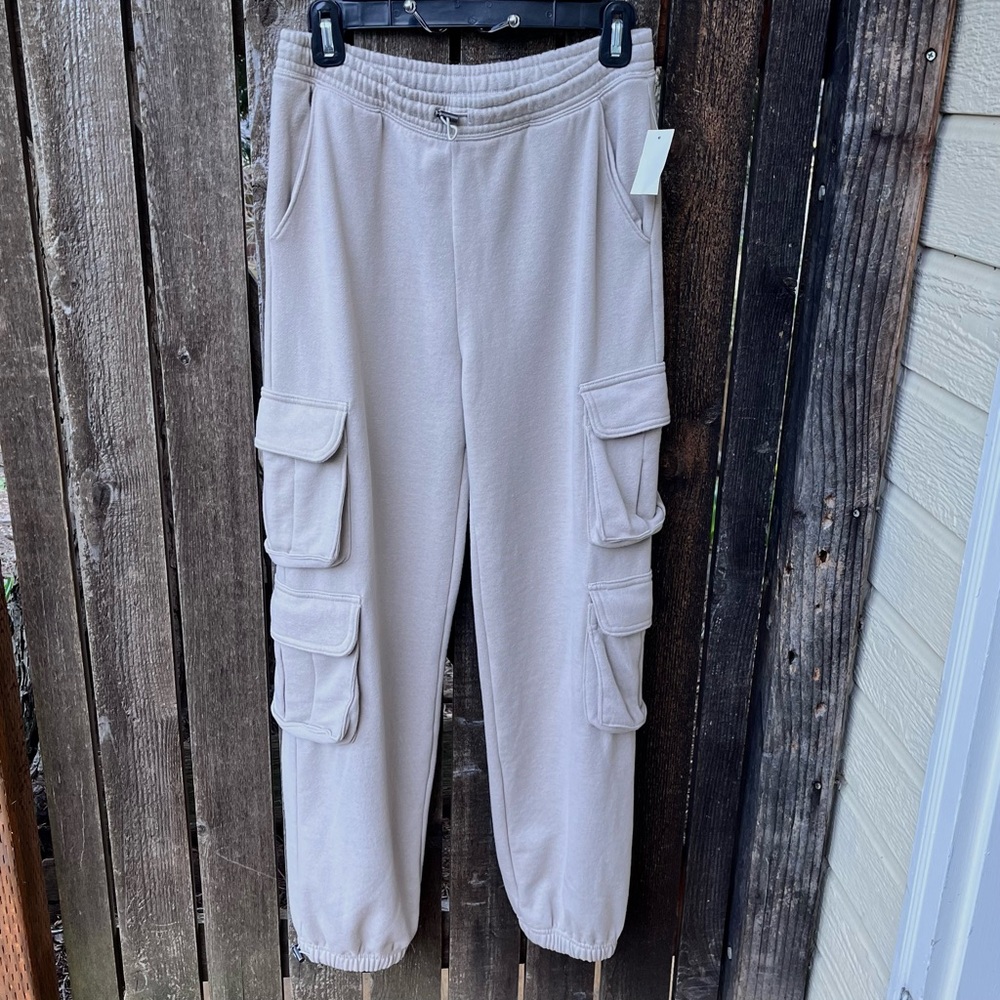 Aeropostale Wm’s High-Rise Bungee Cargo Fleece Lined Sweatpants NWT Beige Sz XS